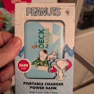 Peanuts Blue Portable Charger Power Bank